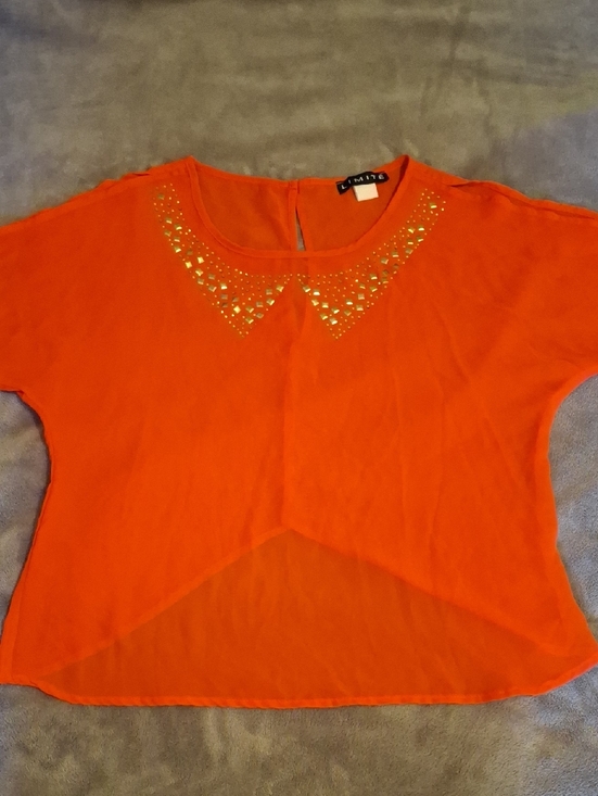 The Limited Tops - Limité Red Short Sleeve Top with Embellished Neckline